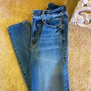 Size 0/ size 25 good American frayed jeans